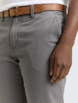 Pantaloni chino slim