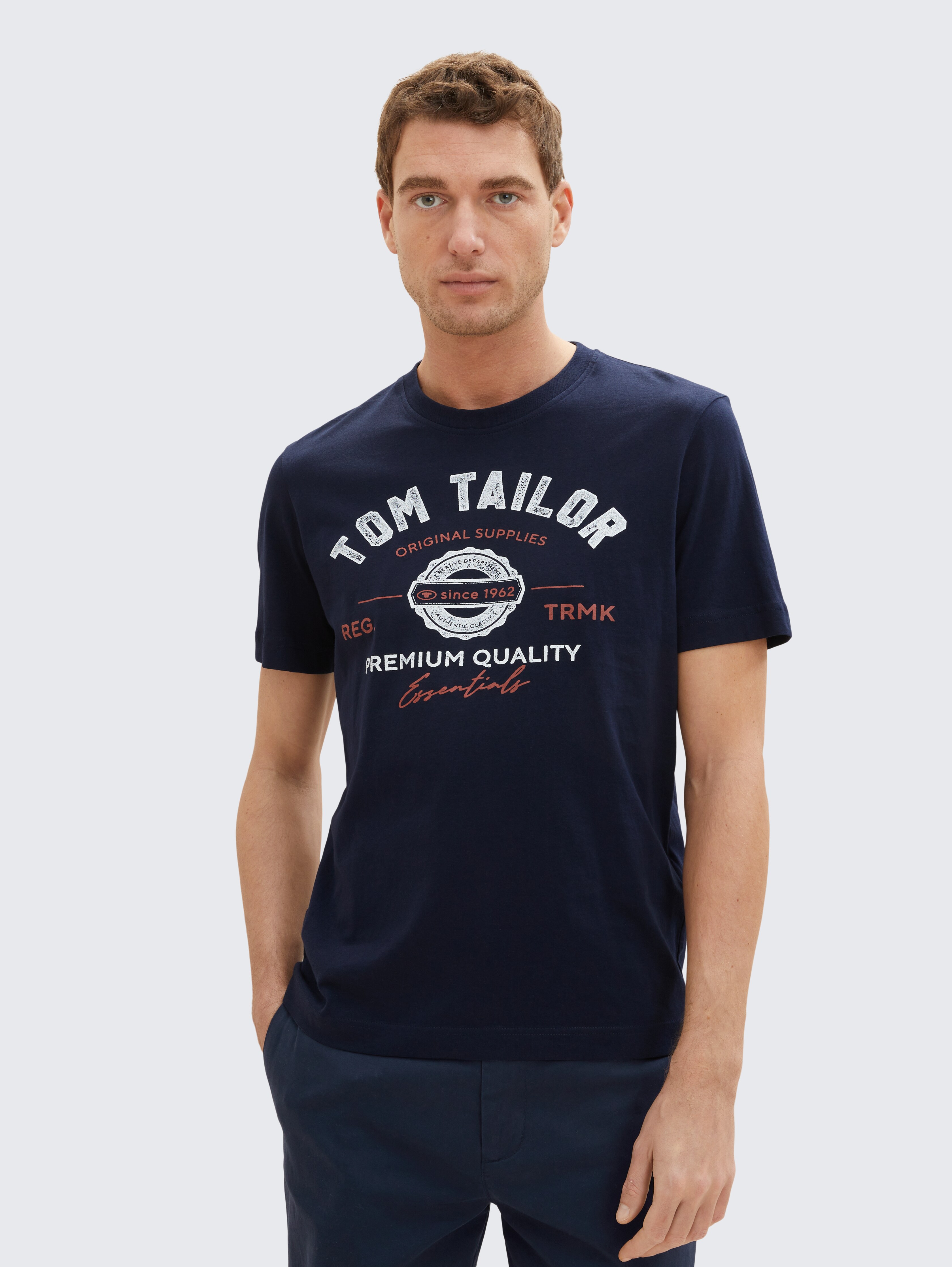 Tricou cu logo imprimat
