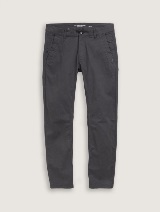 Pantaloni tapered slim