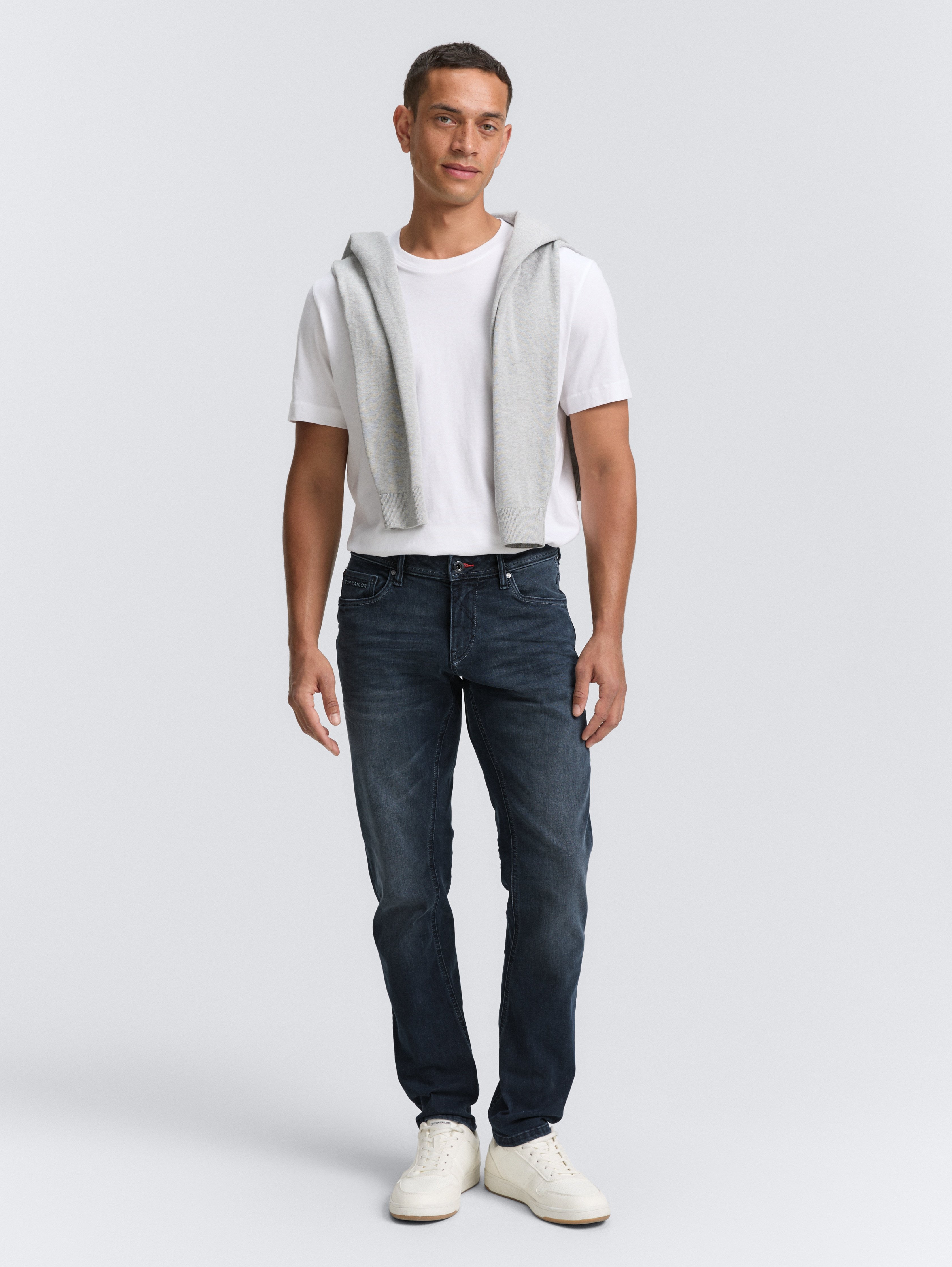 Tapered kavbojke Curt