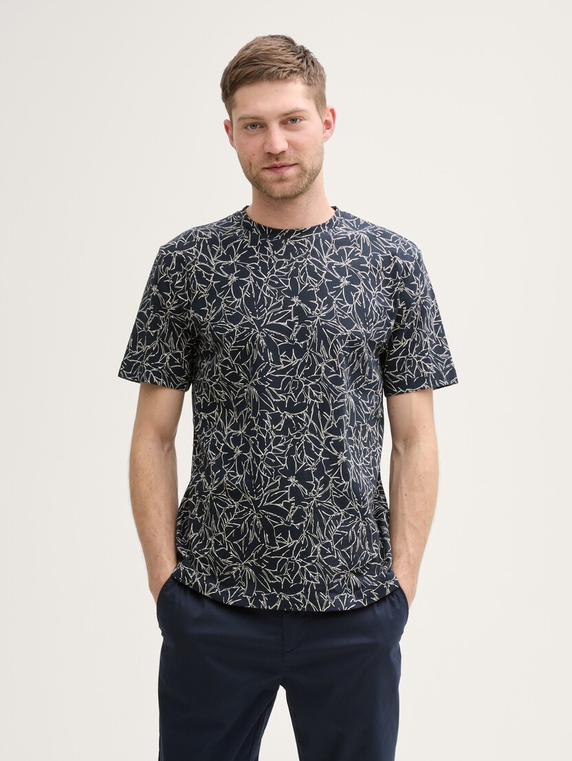 Majica s potiskom po celotnem oblačilu - Vzorec/večbarvna_6730948